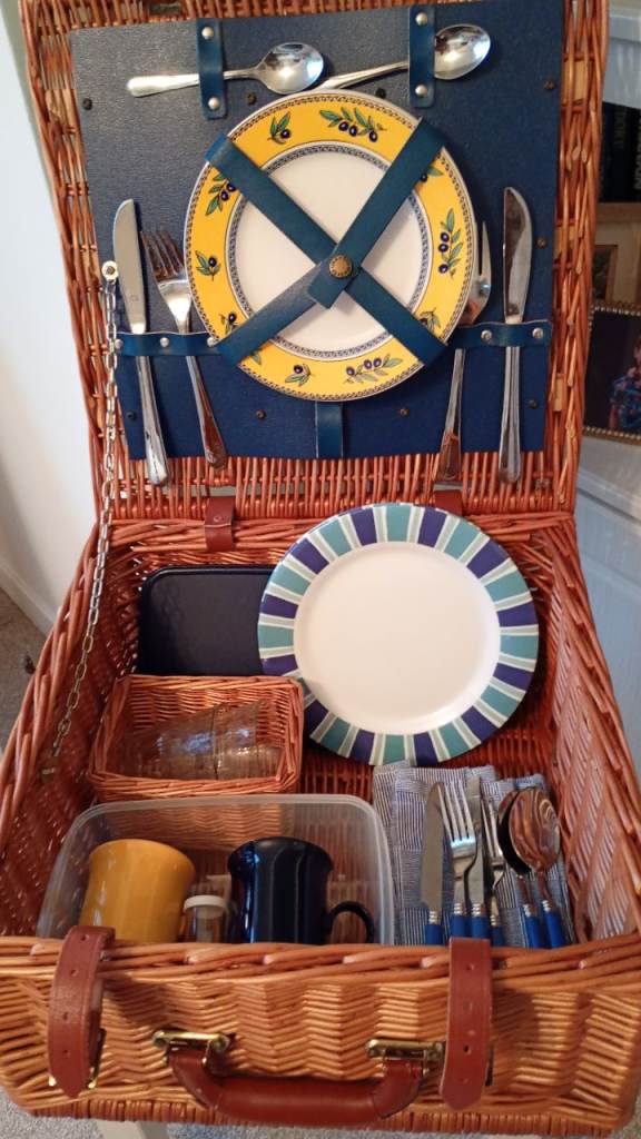 Picnic basket