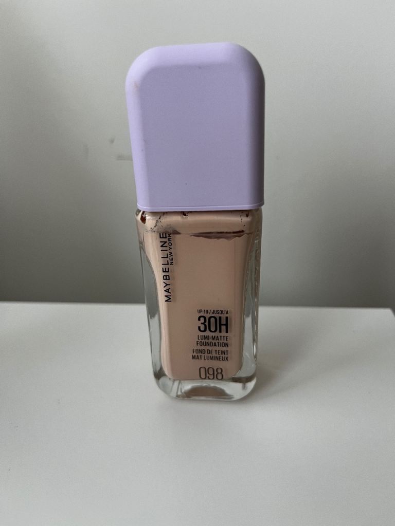 Maybelline 30h Matt foundation shade 098. Cost £12.95