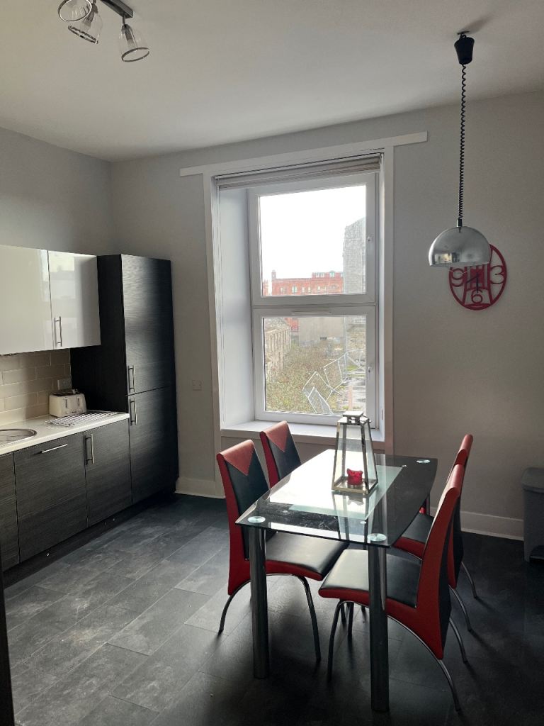 1 Bedroom Top floor flat for rent 