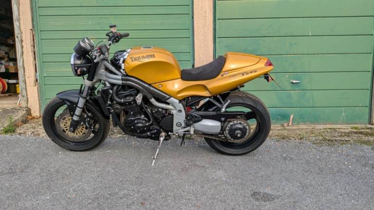 Triumph, DAYTONA, 1998, 955 (cc)