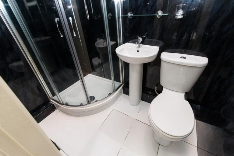 ROOM ONLY - shared accommodation Falmouth Road, Heaton, Newcastle Upon Tyne, NE6 5NT