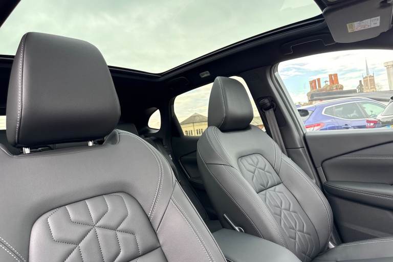 2025 Nissan Qashqai 1.3 DiG-T MH Tekna 5dr Hatchback Petrol Manual