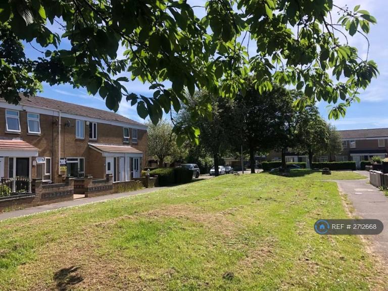 2 bedroom house in Bromley Close, Chatham, ME5 (2 bed) (#2712668)