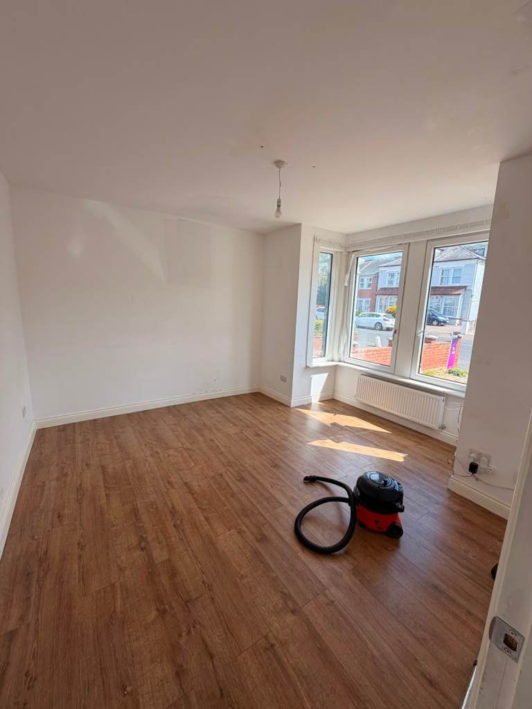 Spacious and Cosy 4 Bed House for Rent – CO15 3PP