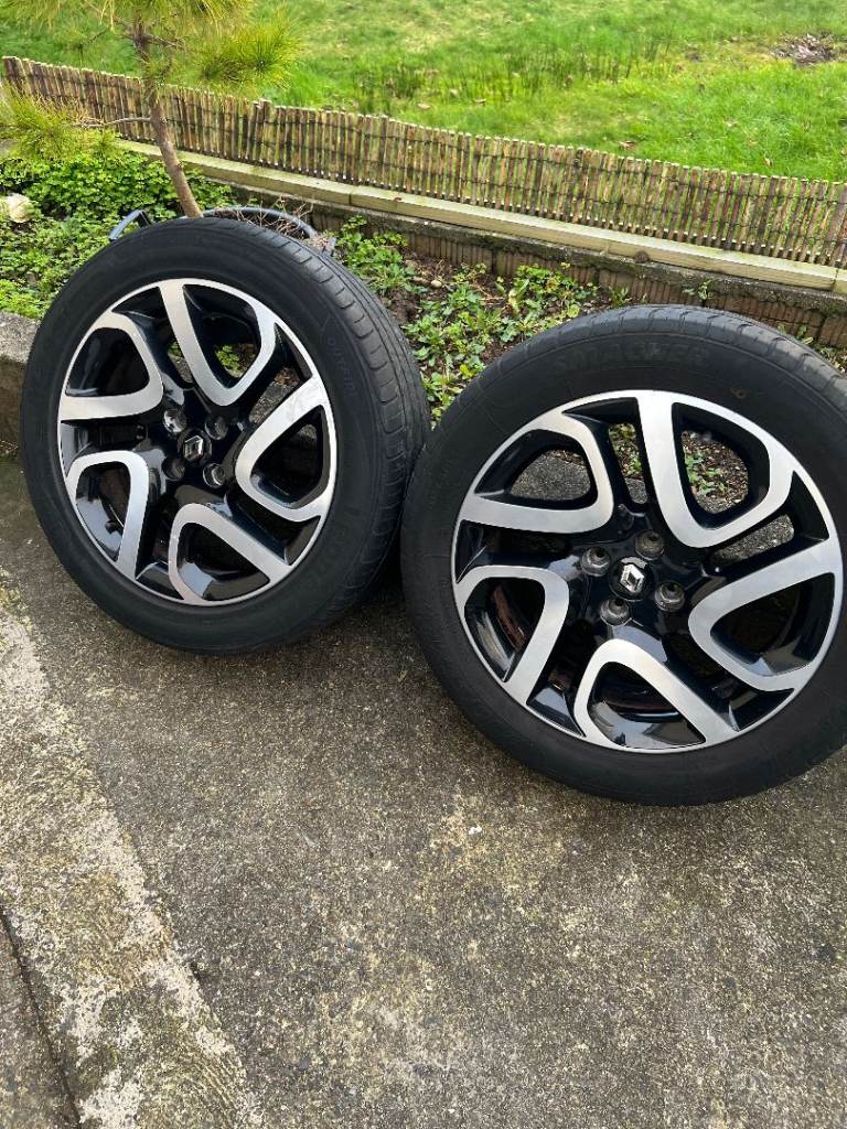 RENAULT CAPTUR Mk1 17in, SILVER/BLACK 4 STUD , 5 Double Spoke , 205/55/17