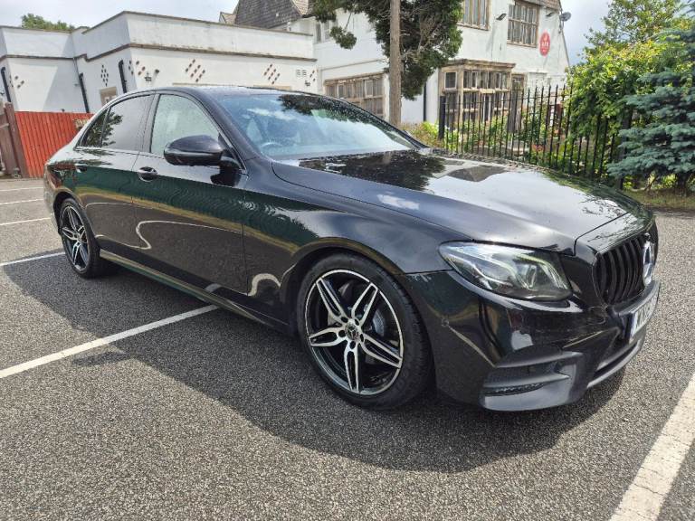 2018 MERCEDES -BENZ E220 d AMG LINE PREMIUM + AUTOMATIC. BLACK .