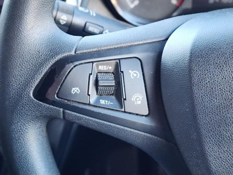 VAUXHALL VIVA 1.0 i ecoFLEX SE 2015