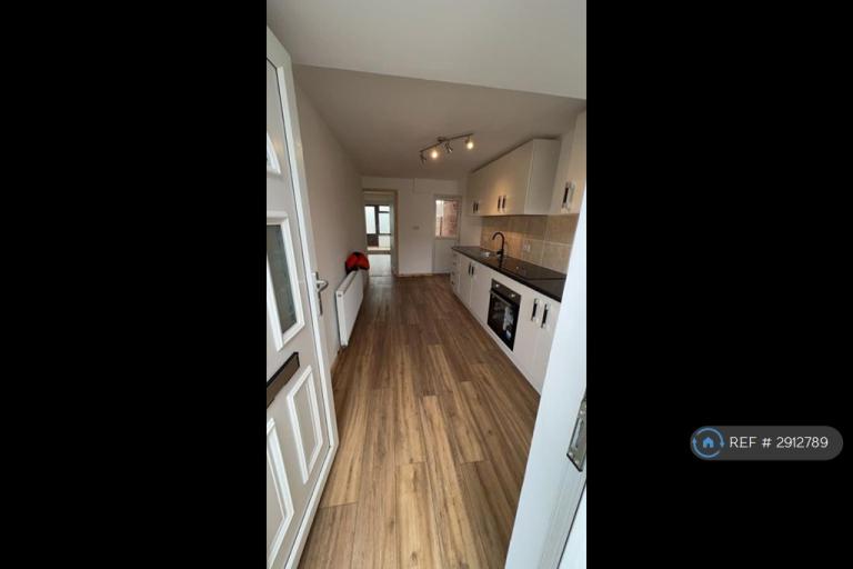 4 bedroom house in Church Mews, Giltbrook, Nottingham, NG16 (4 bed) (#2912789)