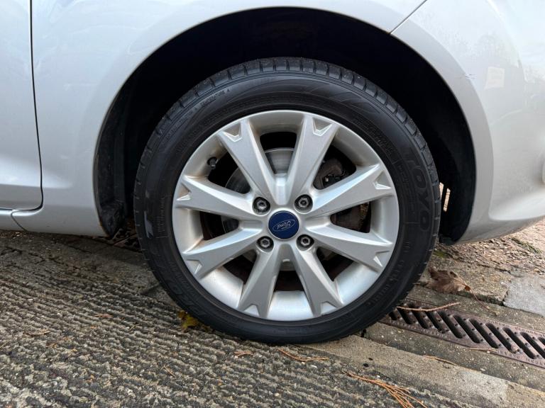 2010 Ford Fiesta 1.25 Zetec 5dr [82] HATCHBACK Petrol Manual