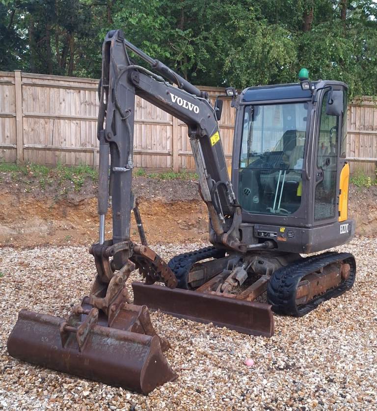 2016 Volvo EC27C Excavator/Digger