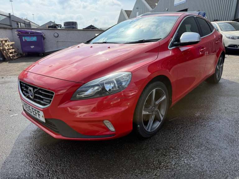 2015 Volvo V40 1.6 D2 R-Design Euro 5 (s/s) 5dr HATCHBACK Diesel Manual
