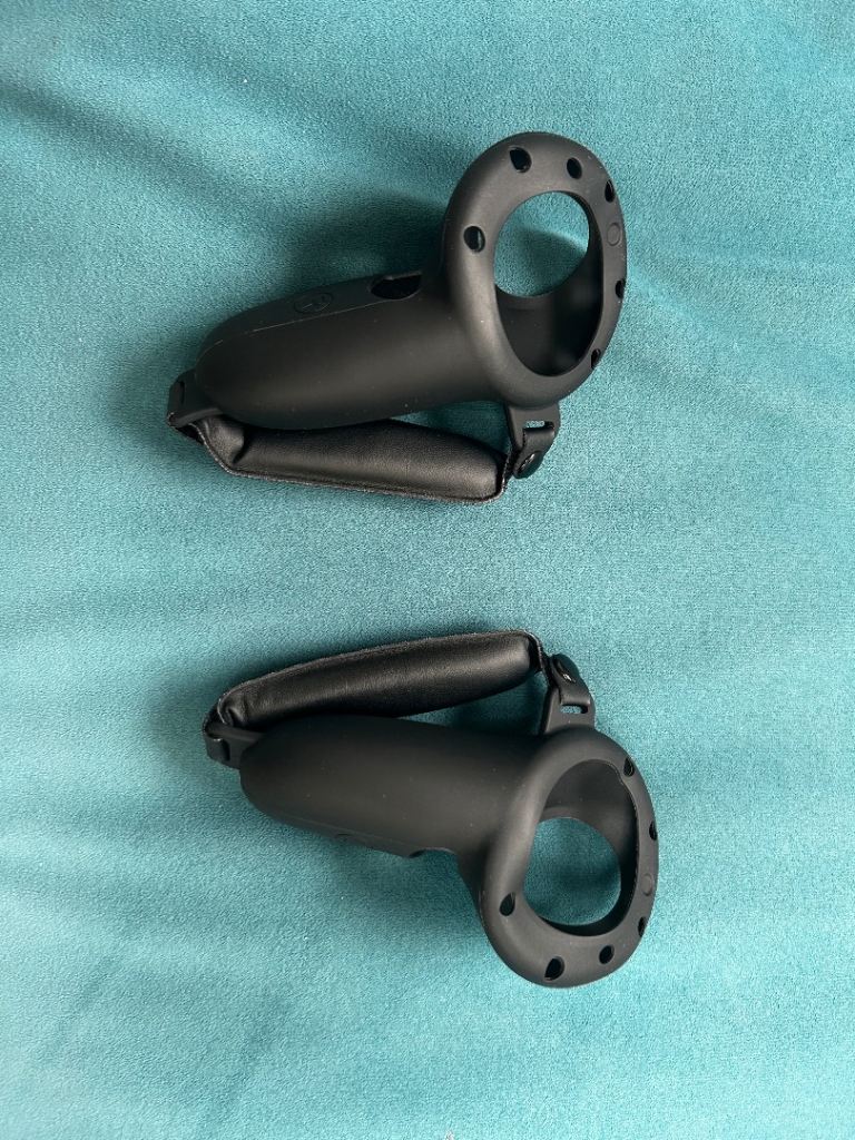 Vortex VR Silicone Controller covers with holder for Meta Quest 3/3S