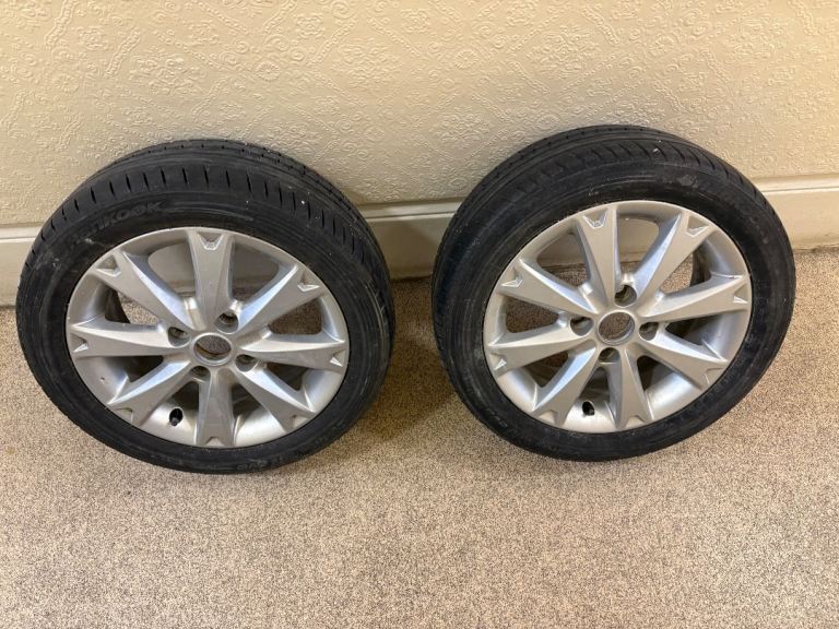 2 Ford Fiesta wheels with tyres 