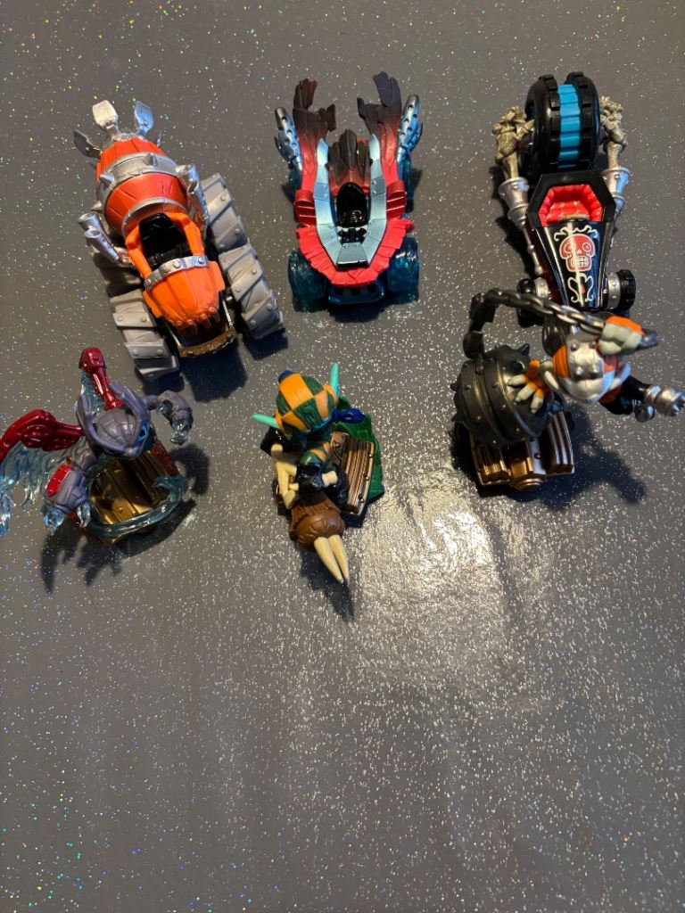 Skylanders cars and figures 