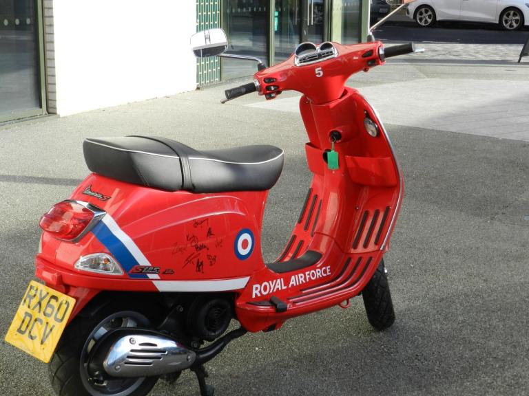 Piaggio Vespa S 125 Red Arrows Special Edition