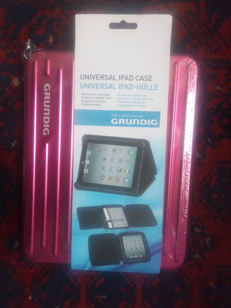 Brand new Grundig Universal Hard Case iPad 10" £6 only 
