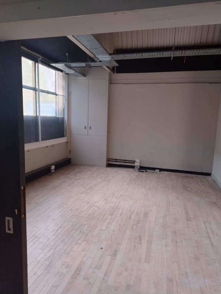 Beauty & Therapy Rooms to Rent in Whitechapel