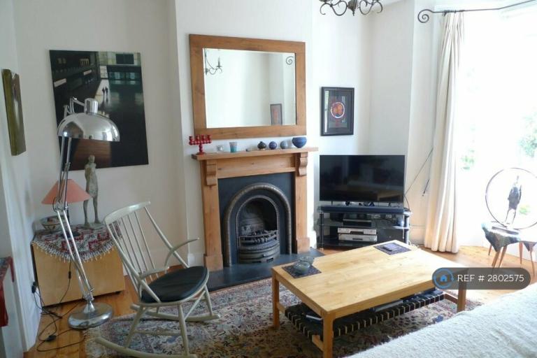 2 bedroom house in Danby Street, London, SE15 (2 bed) (#2802575)