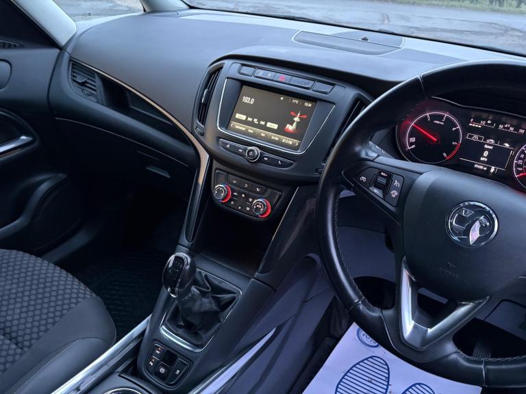 2017 Vauxhall Zafira 2.0 CDTi Tech Line Nav 5dr MPV DIESEL Manual