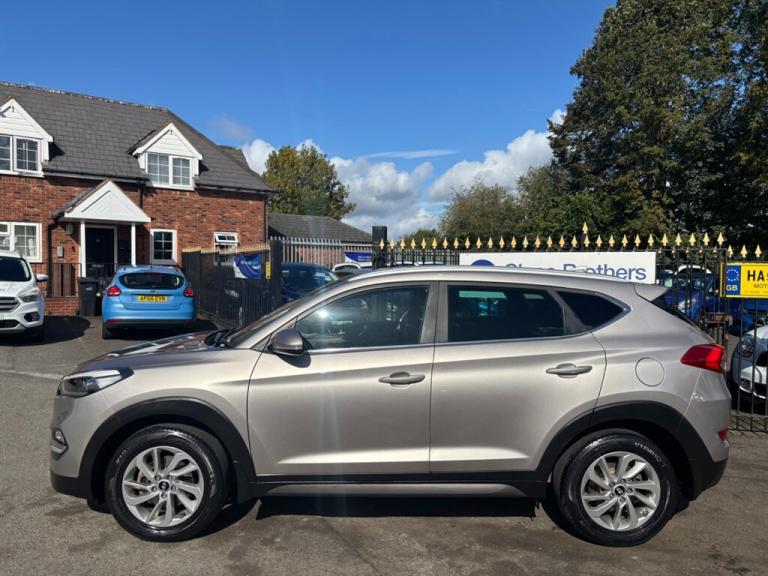 2016 Hyundai TUCSON 1.7 CRDi Blue Drive Premium SUV 5dr Diesel Manual Euro 6 (s/s) (116 ps) SUV D...