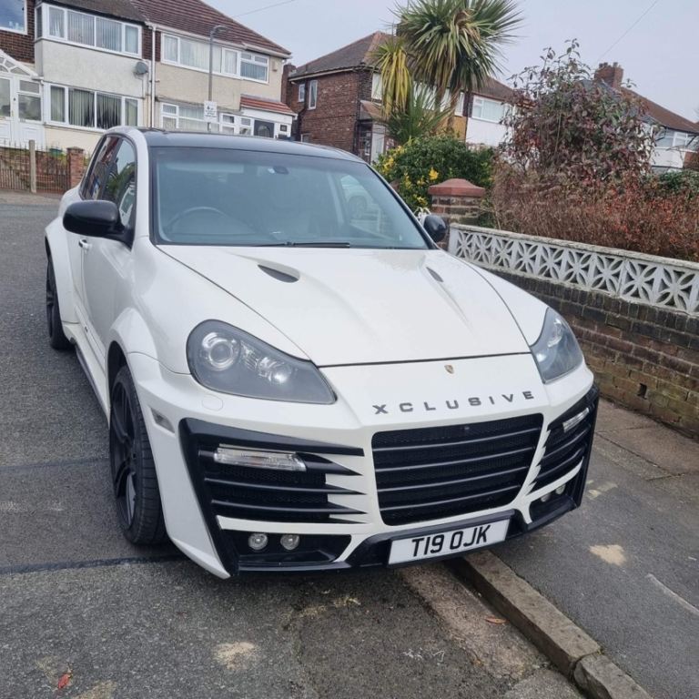 PORSCHE CAYENNE 4.5 with Xclusive Body kit