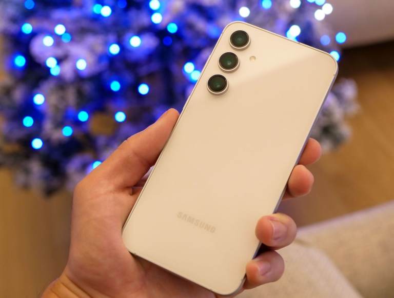 Like New Used Samsung Galaxy S23 FE Unlocked One Year Warranty  