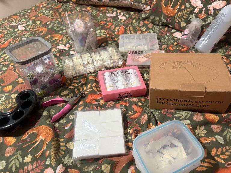 Nail Art Kit with UV Lamp, Gels, and Accessories – As Good As New