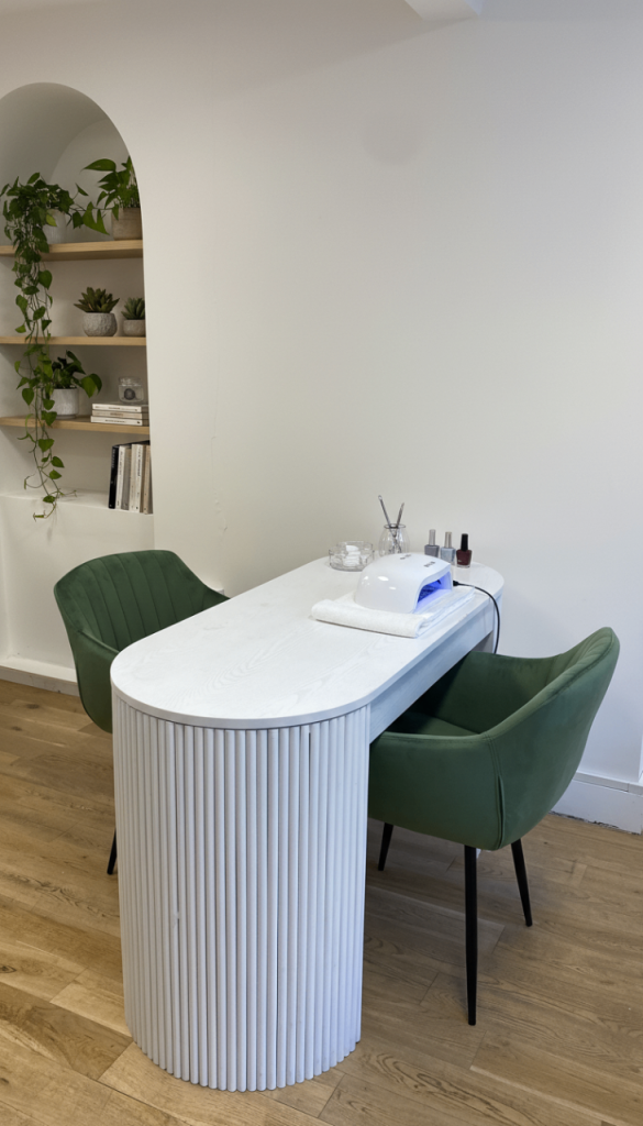 Nail Desk to Rent Manchester City Centre