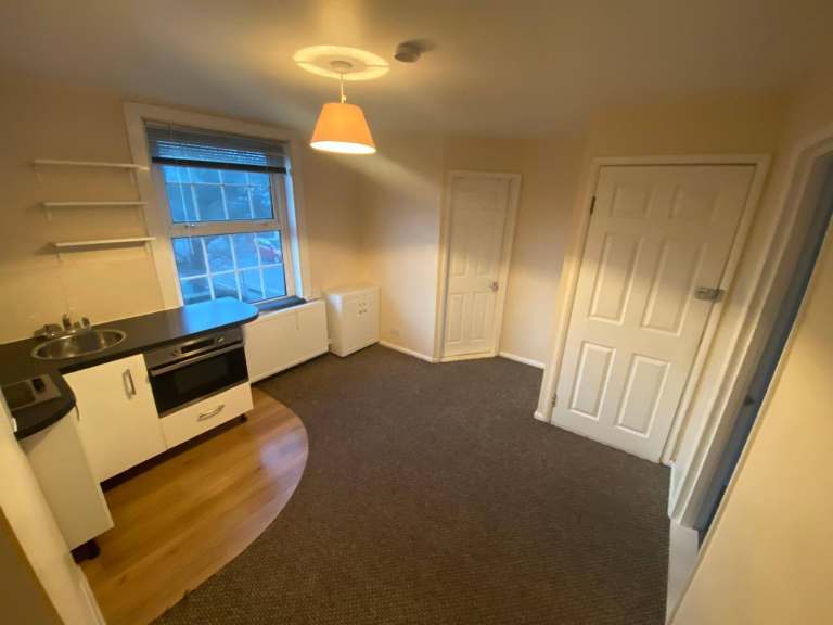 1 Bed Flat, Orford Close, IP1