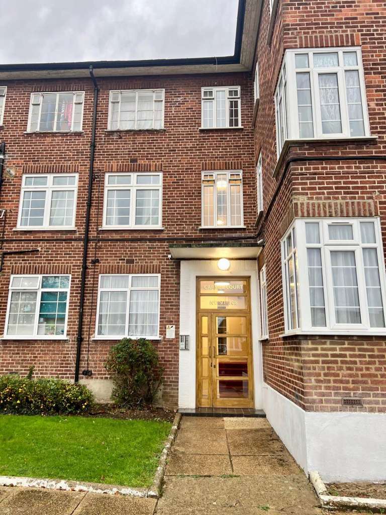 2Bed Ground floor flat to rent in Wembley - Carmel Court, Kings Drive