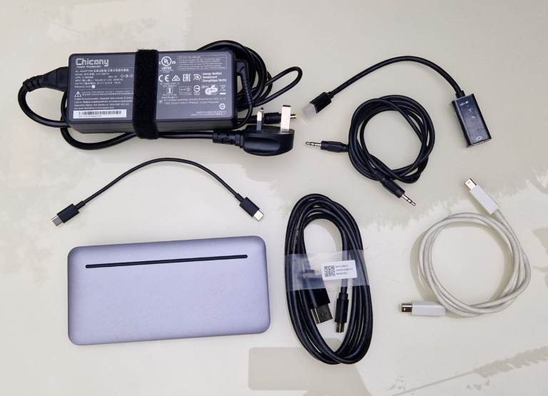 Henge MacBook Docking Station USB-C Stone HD01TAUSBC - 87W Charging