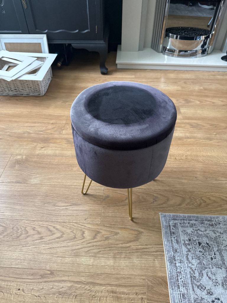 Storage stool - free to collect 