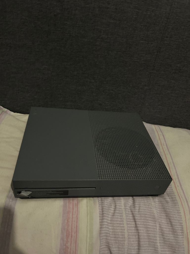 Xbox one s grey limited edition 