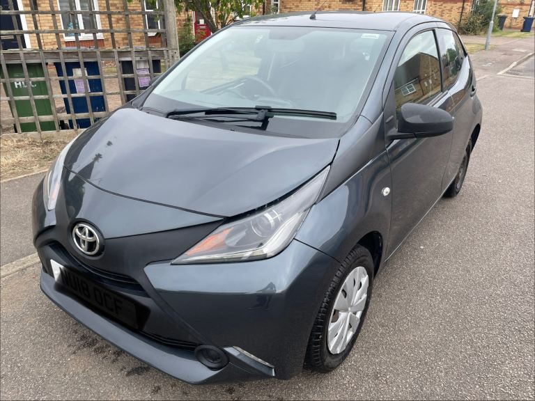 Toyota, AYGO, Hatchback, 2018, Manual, 998 (cc), 5 doors