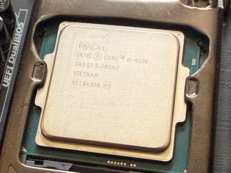 Intel i5 4590 CPU 3.3GHz LGA1150 Tested Working