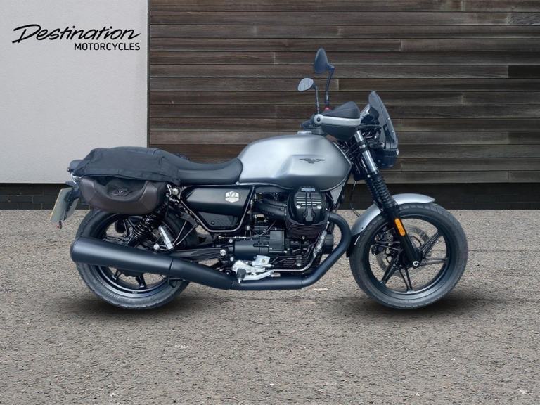 2022 Moto Guzzi V7 IV STONE grey Manual