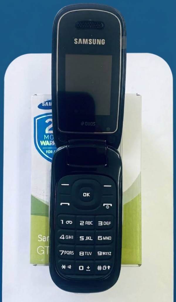 Brand New Samsung GT-E1272 Folding Flip
