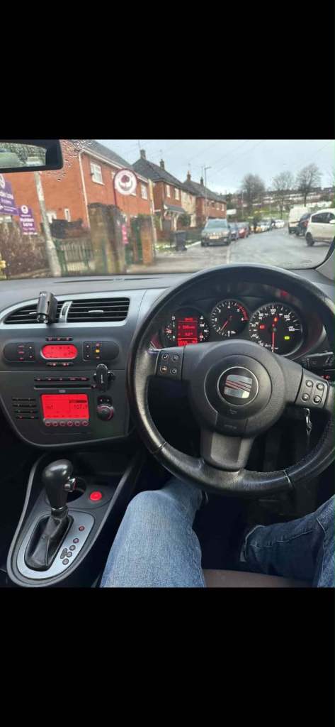 Seat, LEON, Hatchback, 2006, Semi-Auto, 1968 (cc), 5 doors