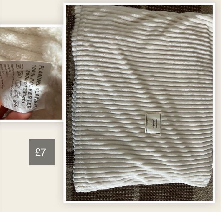 Large cream blanket Hardly used