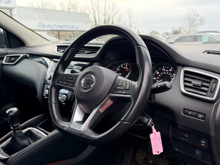 2017 Nissan Qashqai 1.2 DIG-T ACENTA 115 BHP HATCHBACK Petrol Manual