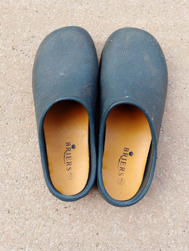 Pair of Briers Garden Clogs UK 4/37
