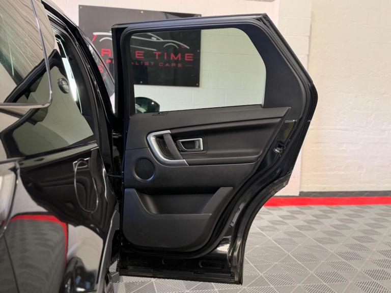 2016 Land Rover Discovery Sport 2.0 TD4 180 SE Tech 5dr Auto ESTATE DIESEL Automatic