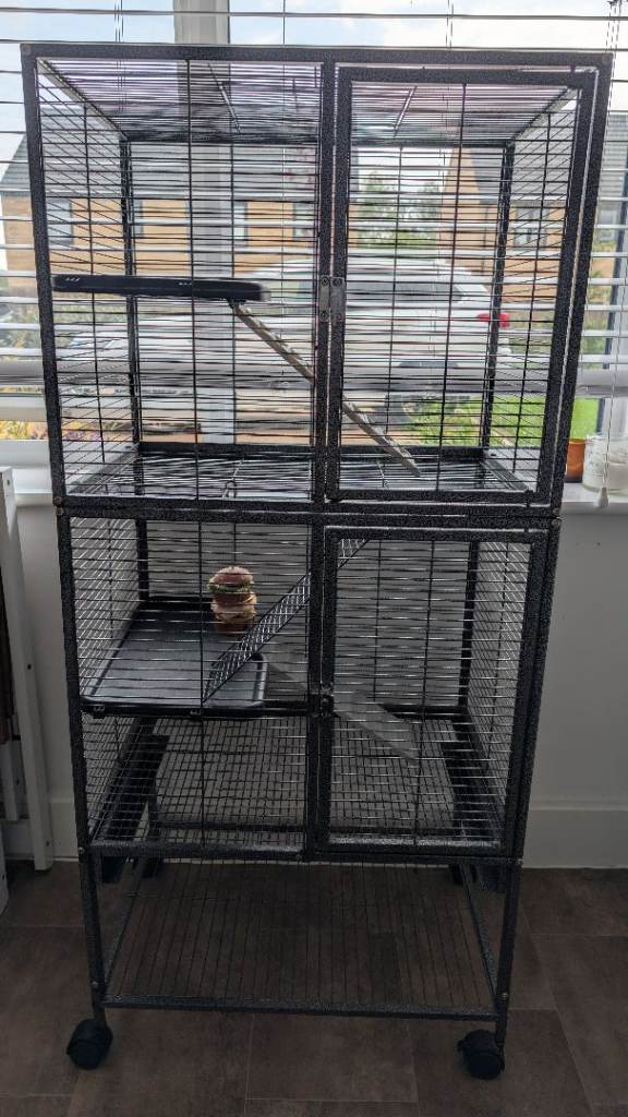 Large Pawhut rat cage 