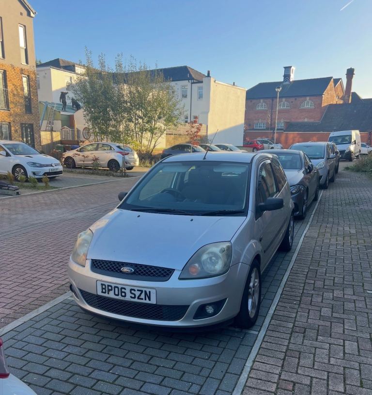 Ford, FIESTA, Hatchback, 2006, Manual, 1399 (cc), 3 doors