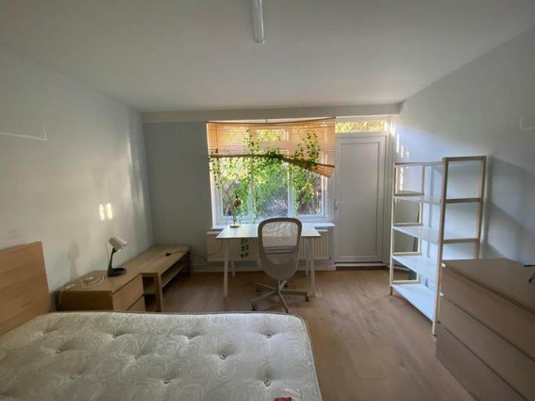 ✨ FURNISHED DOUBLE ROOM AVAILABLE IN EAST HAM 💫