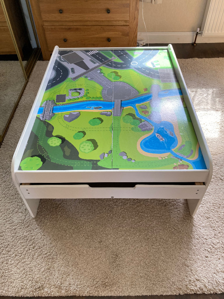 Child’s activity table with accessories 