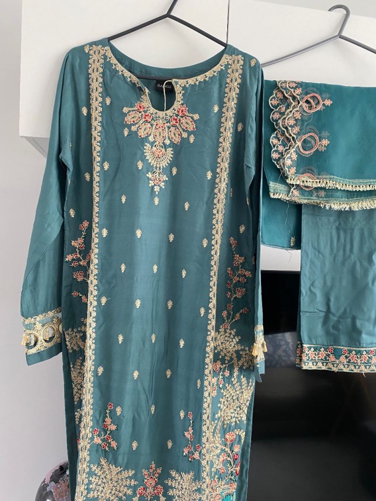 Asian dress 