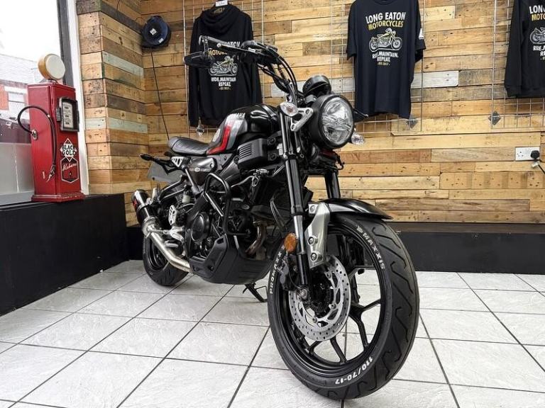 Yamaha XSR125 0.0  Roadster/Retro 