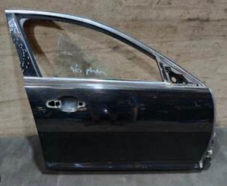 2012 Jaguar XF drivers door in black