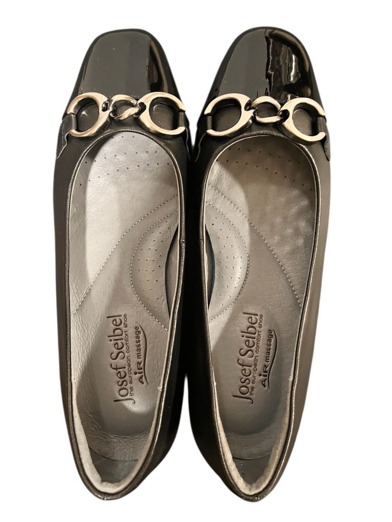 Women’s shoes / lady’s shoes 